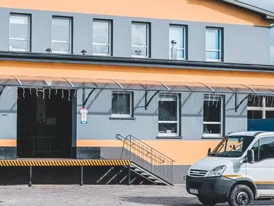 budynek-jaslomet-2
